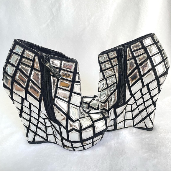Platform Mirror Look Booties / Wedges Silver And Black Size 5 - Picture 3 of 6